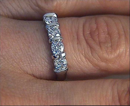 Round Diamond Wedding Ring 1.10ct 18kt White Gold Anniversary bridal Birthday Gift JEWELFORME BLUE