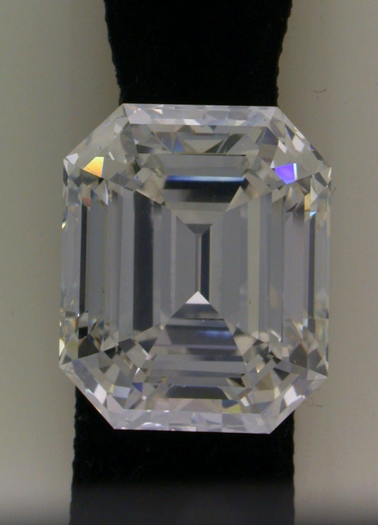 15.12ct J-VVS1 Loose Diamond Emerald Cut Loose Diamond GIA certified JEWELFORME BLUE