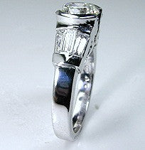 1.88ct Round cut Diamond Engagement Ring 18kt JEWELFORME BLUE