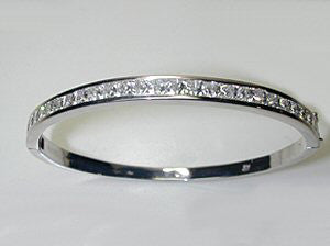5.70ct Princess Cut Diamond Bracelet 18kt JEWELFORME BLUE