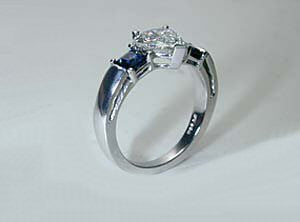 2.58ct D-VVS2 Heart Shape Diamond & Sapphire Engagement Ring GIA certified 18kt White Gold JEWELFORME BLUE