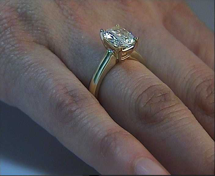 2.01ct G-VS2 Cushion Cut Diamond Engagement Ring 900,000 GIA certified Diamond JEWELFORME BLUE