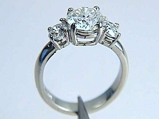 4.20ct Round Diamond Engagement Ring GIA certified 18kt White Gold JEWELFORME BLUE