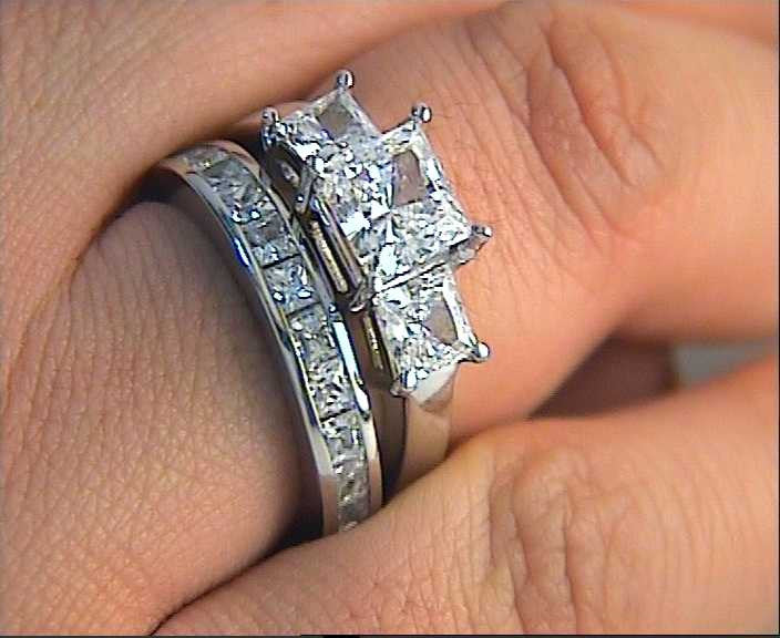 2.12ct G-SI2 Princess Cut Diamond Engagement Ring Platinum 900,000 GIA certified Diamonds JEWELFORME BLUE