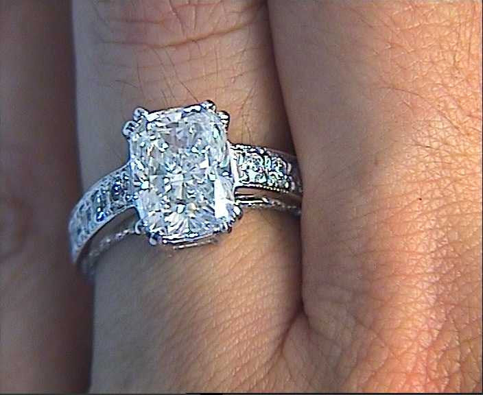 3.81ct Cushion Shape Diamond Engagement Ring GIA certified JEWELFORME BLUE