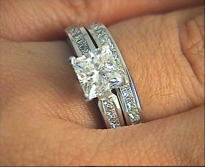 2.60ct D-VVS1 GIA Princess Diamond Engagement Ring 18kt JEWELFORME BLUE