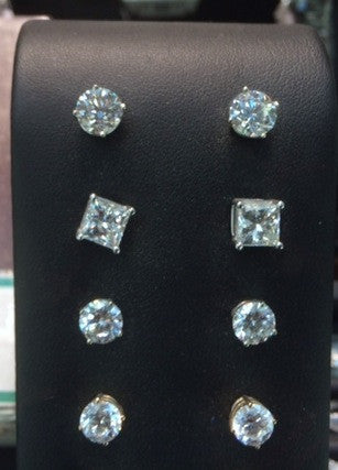 1.40ct Diamond Earrings studs 18kt white Gold JEWELFORME BLUE 900,000 GIA EGL certified diamonds