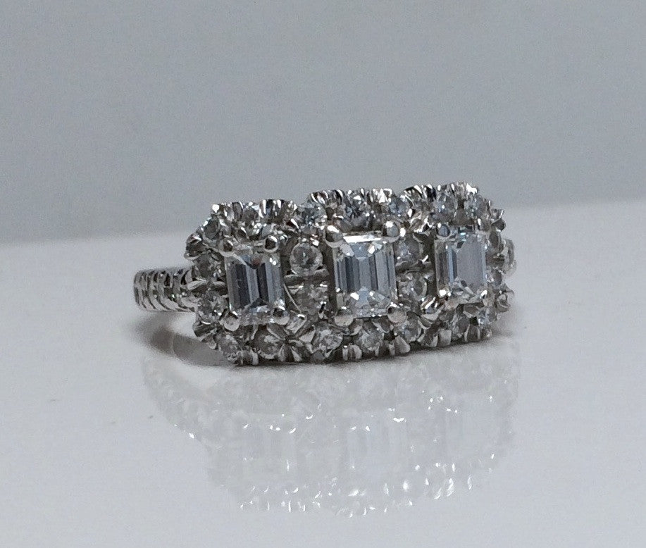 1.52ct Emerald cut Diamond Engagement ring 18k White gold JEWELFORME BLUE