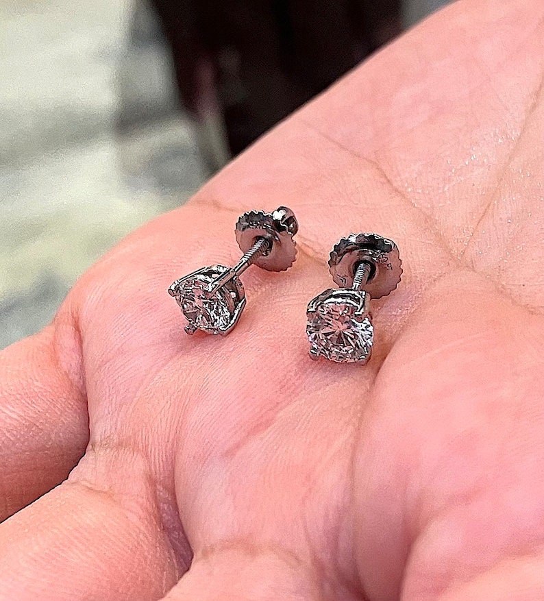 Platinum Diamonds 1.03ct G VS Screw Backs Round Cut Diamond Studs Earrings G VS