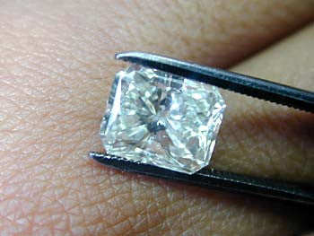 2.12ct Radiant cut diamond E-VS2 900,000 GIA certified loose diamond JEWELFORME BLUE